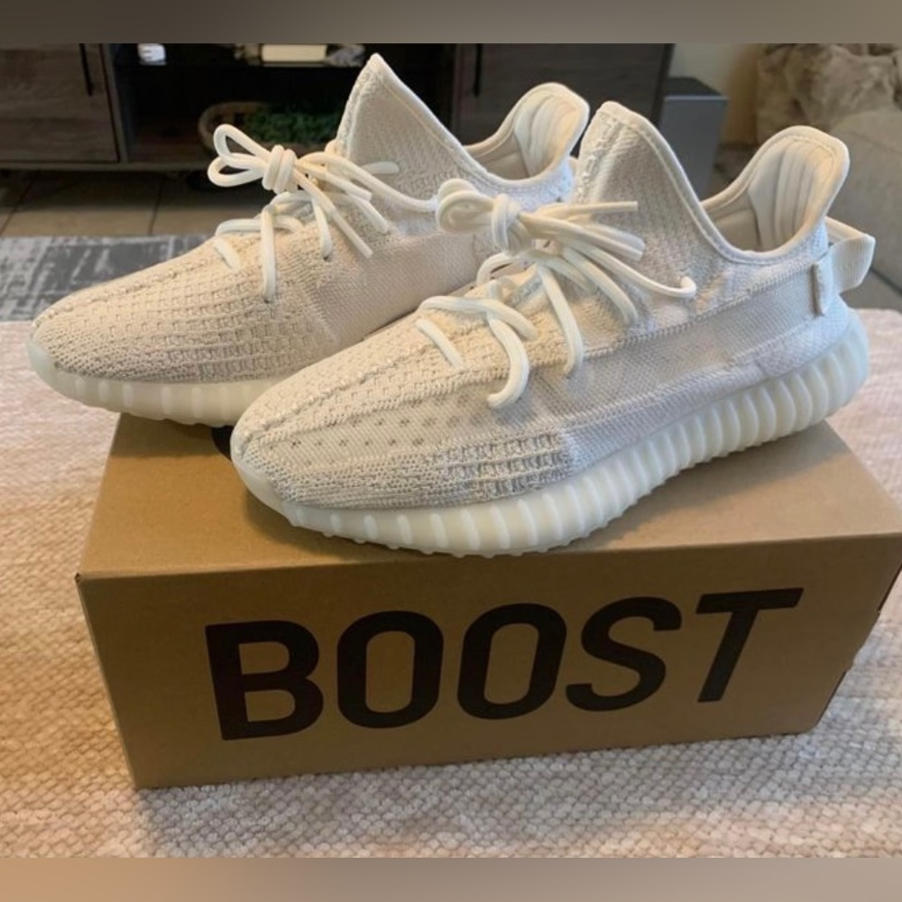 Yeezy 350 V2 Bone